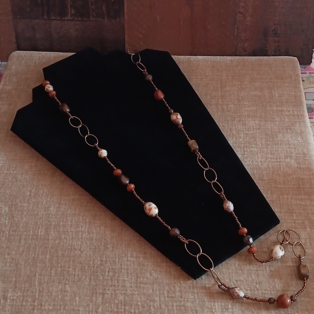 Beaded Gold/Bronzed Toned Necklace